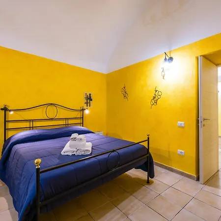 La Mummera Alla Sanita * Naples